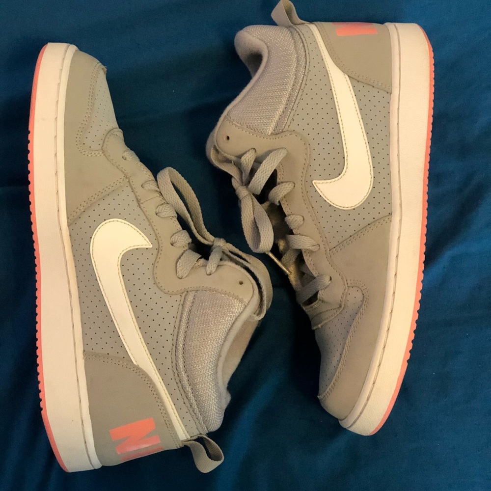 Women Nike shoes